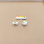 紙粘土とモールで作られた工作